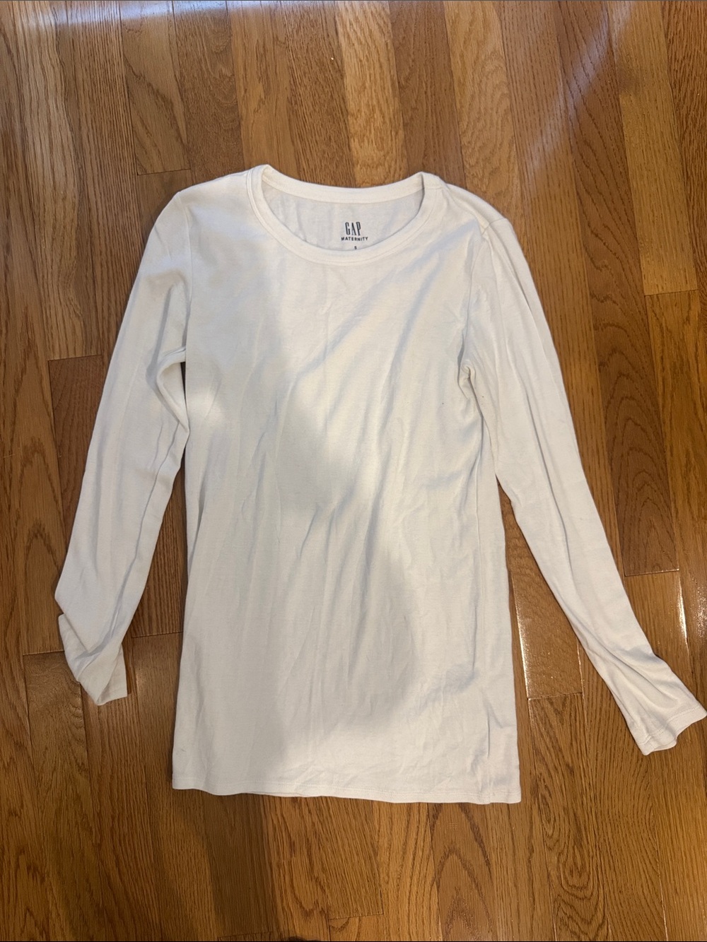 GAP Maternity Women's Long Sleeve Crewneck Tee - White